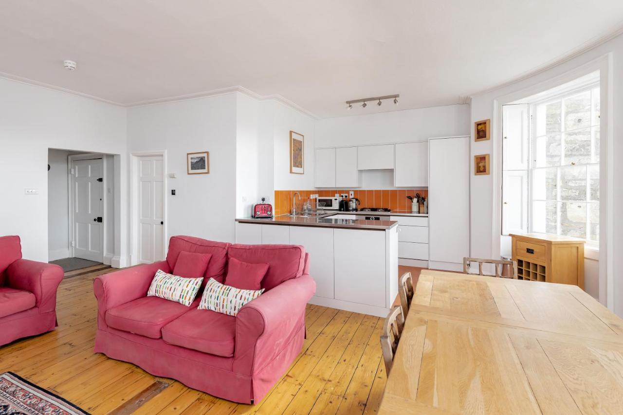 Stunning Georgian Apartment In Central Бат Экстерьер фото